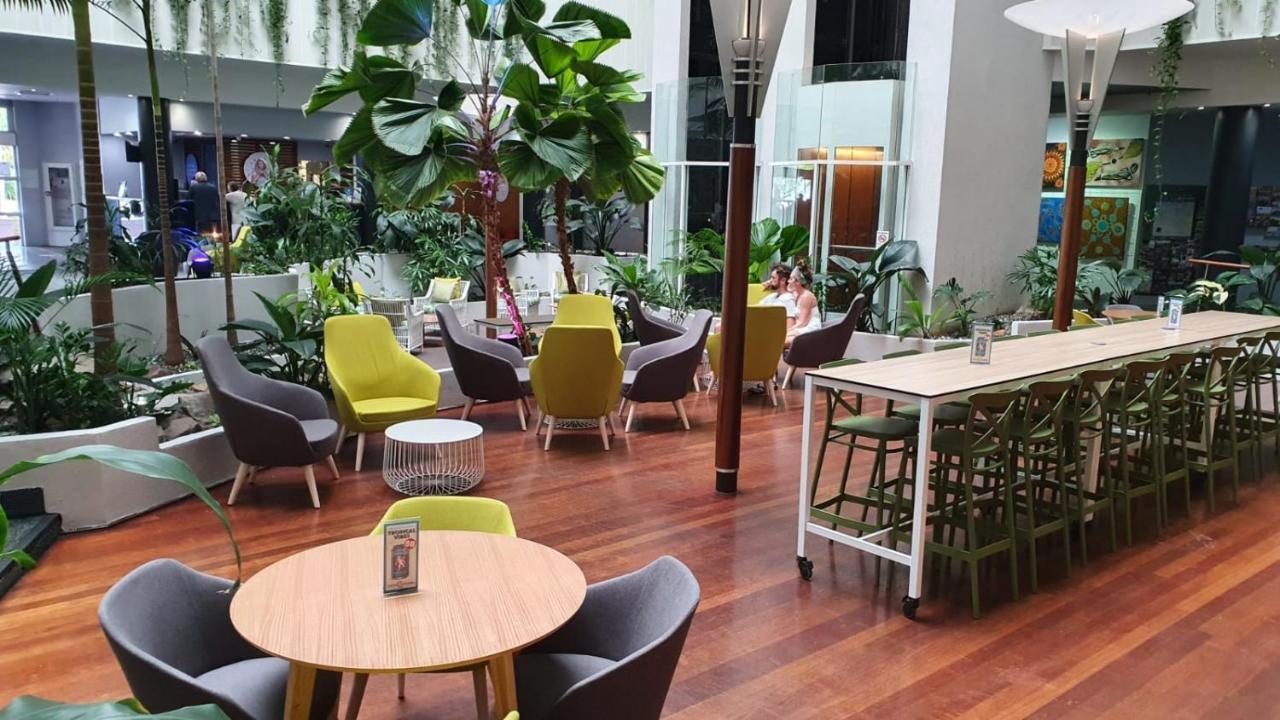 Novotel Darwin Cbd Bagian luar foto