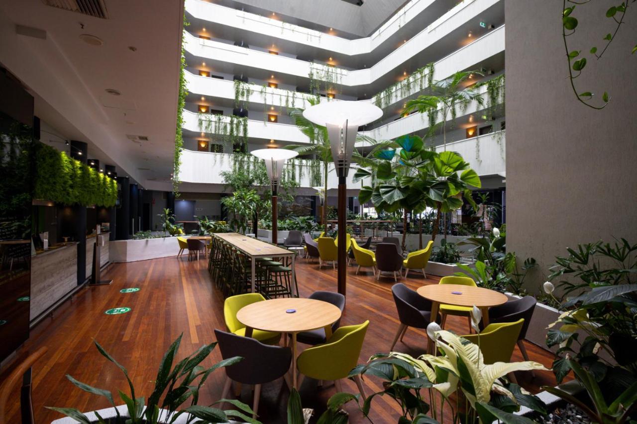 Novotel Darwin Cbd Bagian luar foto
