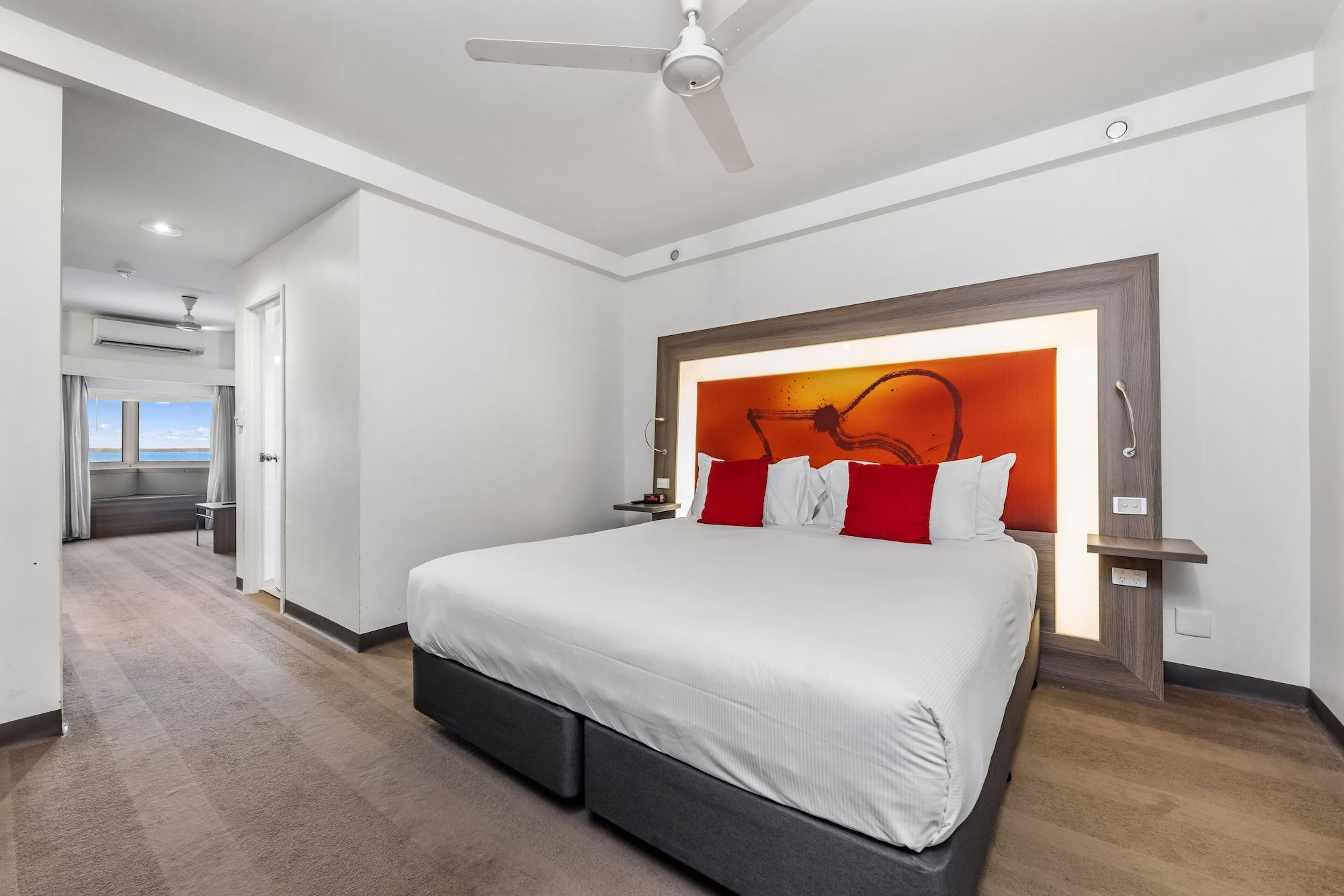 Novotel Darwin Cbd Bagian luar foto