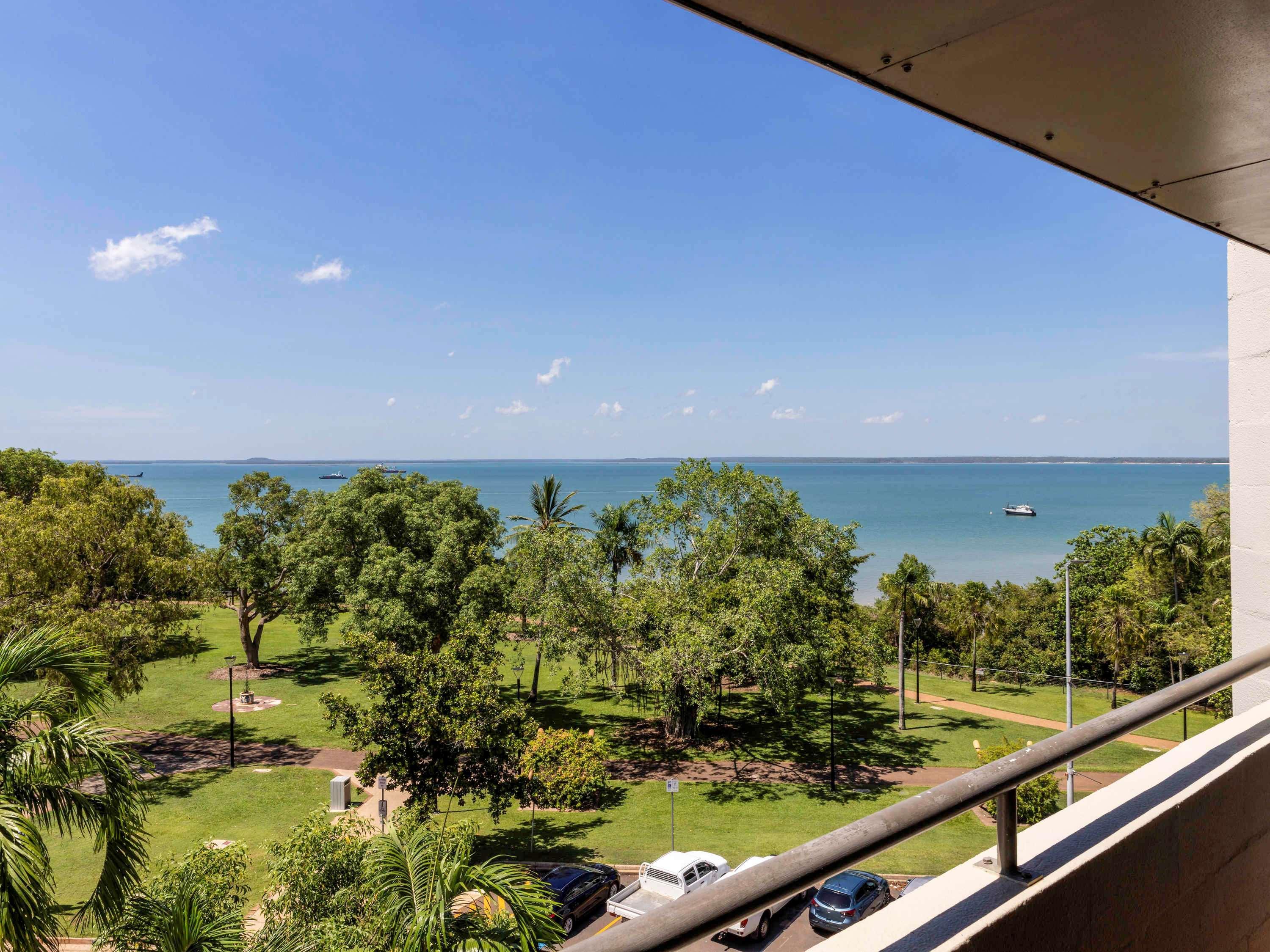 Novotel Darwin Cbd Bagian luar foto