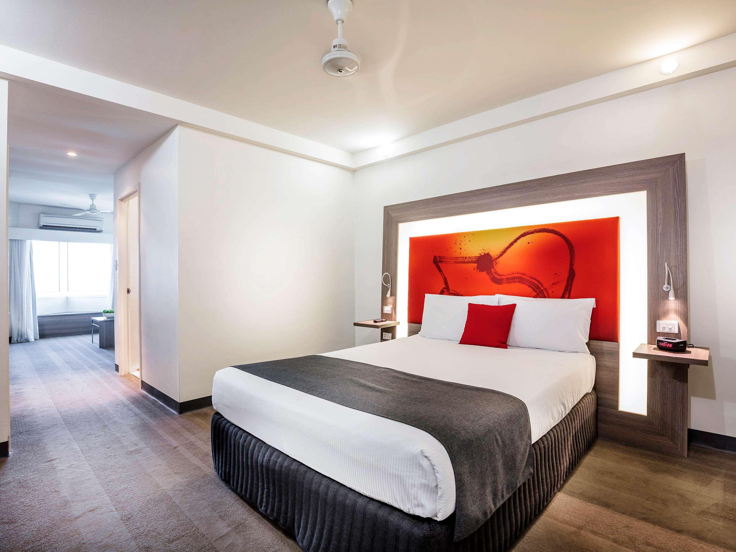 Novotel Darwin Cbd Bagian luar foto