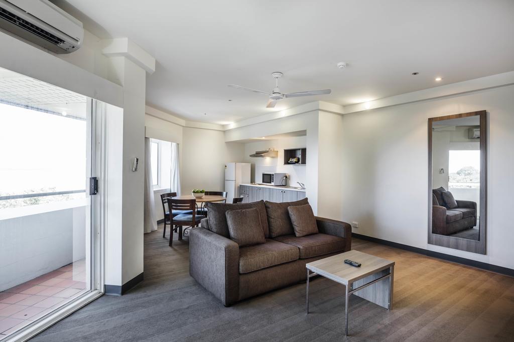 Novotel Darwin Cbd Bagian luar foto