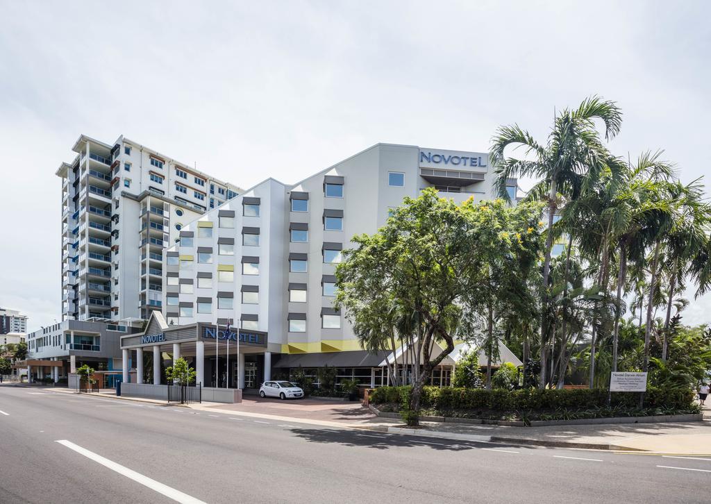 Novotel Darwin Cbd Bagian luar foto